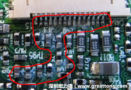 電路板疑似腐蝕氧化，懷疑電流異常過(guò)熱造成