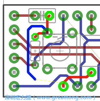 要在電路板正面進(jìn)行+5V信號線連結(jié)和其他連結(jié)點(diǎn)的布線工作是非常容易的，而重置信號線（信號線用來連結(jié)電路板正面左邊的重置開關(guān)）需要經(jīng)過一個可以通過電路板正反兩面的電路通道，這個通道是一個可以讓電路板正反兩面線路連接的一個小孔。
