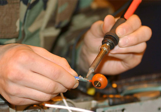 PCBA加工中遇到焊接不良元器件應(yīng)該怎么辦？